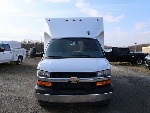 New 2025 Chevrolet Express 3500 w/ Power Convenience Package image 13