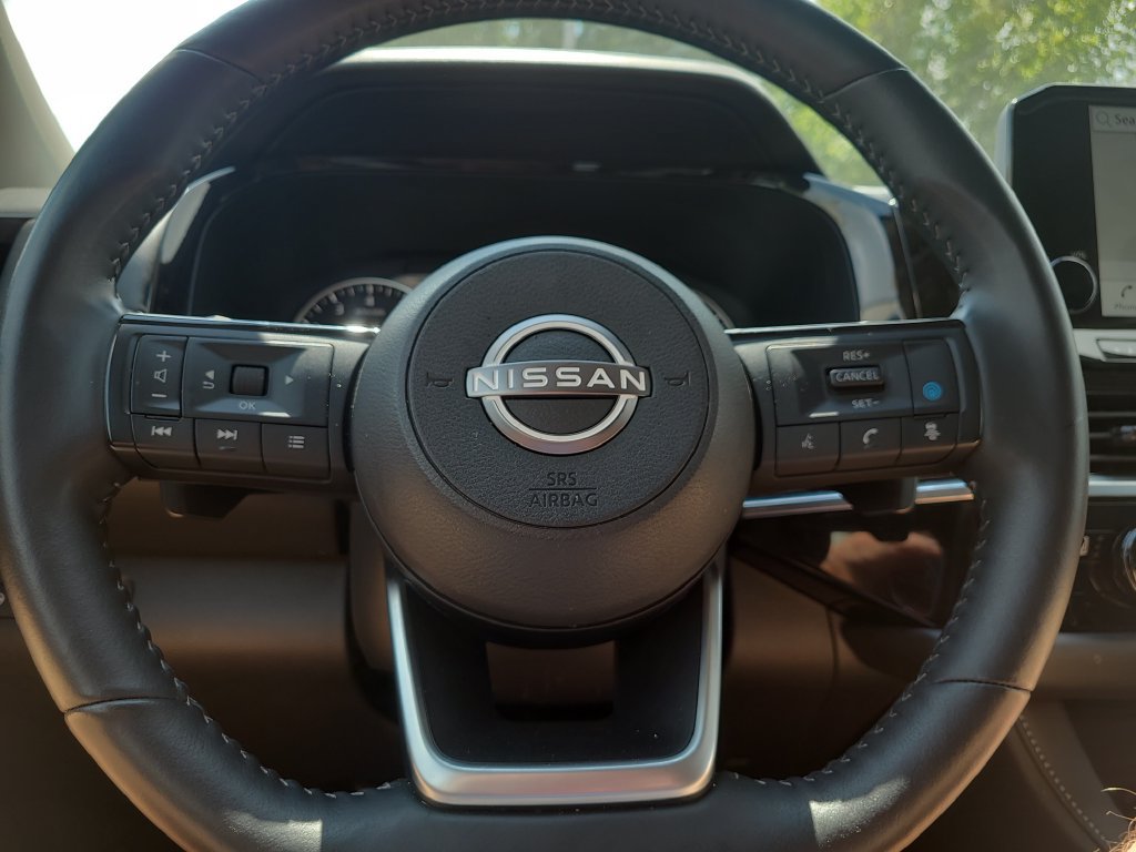 Certified 2025 Nissan Pathfinder SL FWD image 27