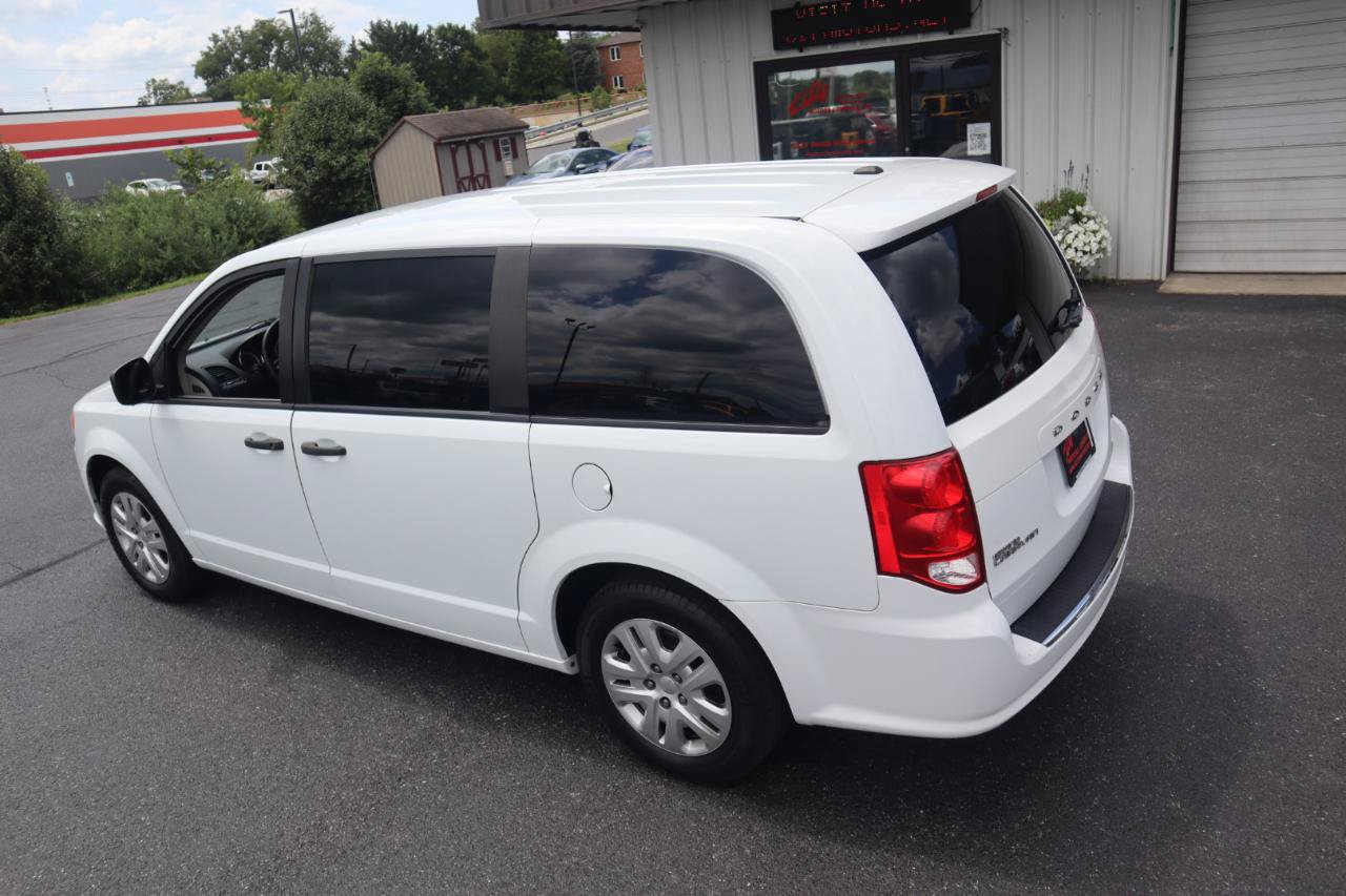 Used 2019 Dodge Grand Caravan SE w/ UConnect Hands-Free Group FWD image 25