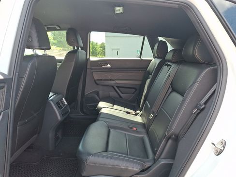 Used 2022 Volkswagen Atlas Cross Sport SE AWD/4WD image 10