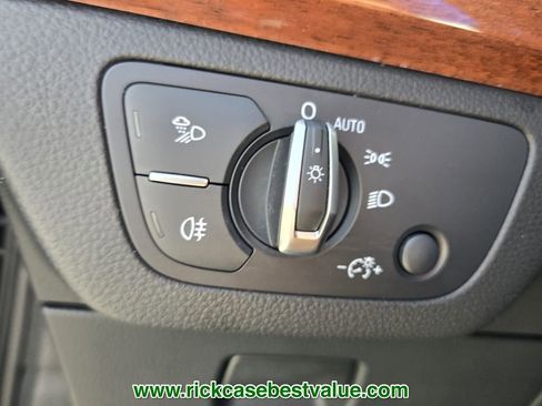 Used 2021 Audi Q5 2.0T Premium image 32