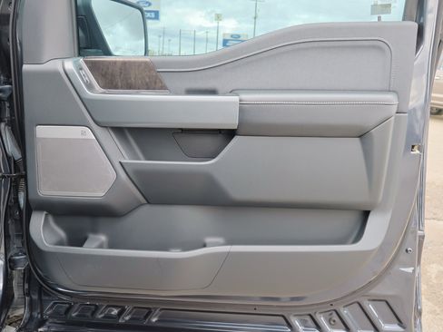 Used 2021 Ford F150 Lariat w/ Equipment Group 502A High image 49