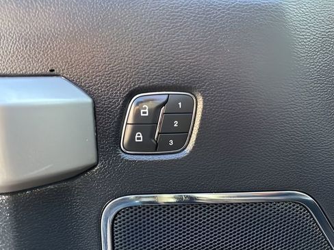 Used 2020 Ford F150 Lariat w/ Equipment Group 502A Luxury image 17