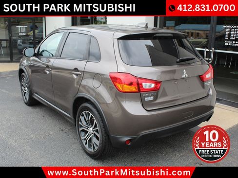 Used 2017 Mitsubishi Outlander Sport ES AWD/4WD image 7