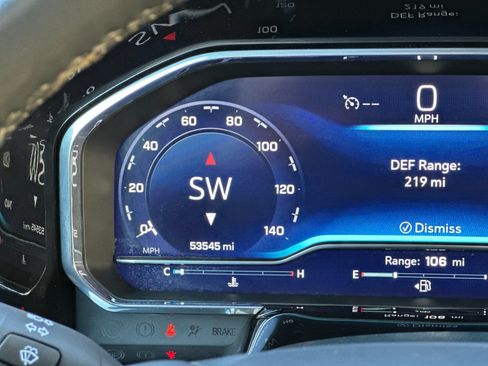 Used 2025 Chevrolet Silverado 2500 LT image 31