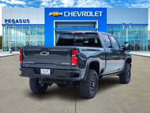 New 2026 Chevrolet Silverado 2500 ZR2 AWD/4WD image 5