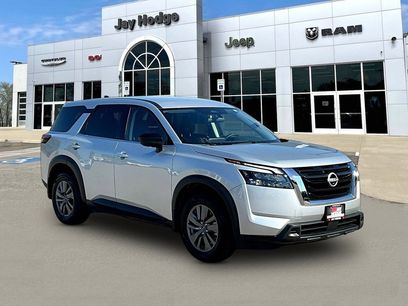 Used 2025 Nissan Pathfinder S