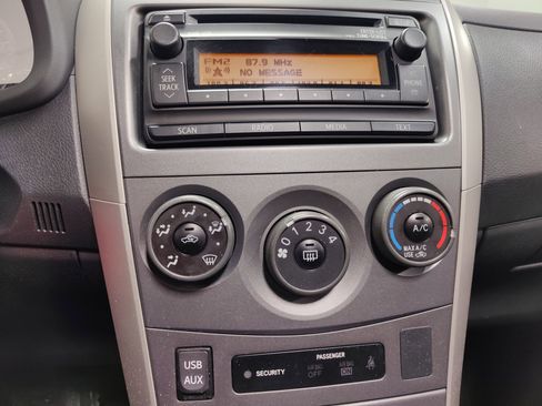 Used 2012 Toyota Corolla S image 15