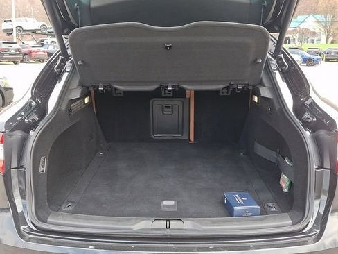 Used 2020 Maserati Levante image 32