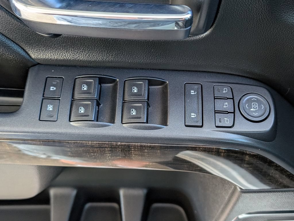 Used 2016 GMC Sierra 2500 Denali w/ Duramax Plus Package AWD/4WD image 19