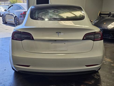 Used 2021 Tesla Model 3 Standard Range Plus RWD image 3