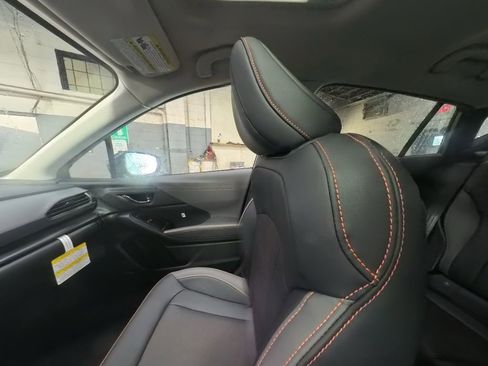 New 2025 Subaru Crosstrek 2.5i Limited w/ Crosstrek Mirror Package image 25