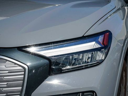 Used 2023 Audi Q4 e-tron Premium w/ Convenience Package image 7