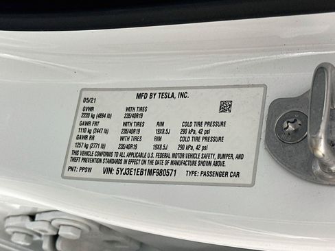 Used 2021 Tesla Model 3 Long Range AWD/4WD image 12