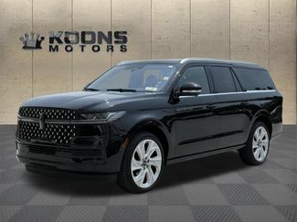 Used 2025 Lincoln Navigator L Black Label AWD/4WD video 1
