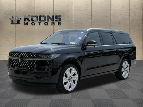 Used 2025 Lincoln Navigator L Black Label AWD/4WD image 1