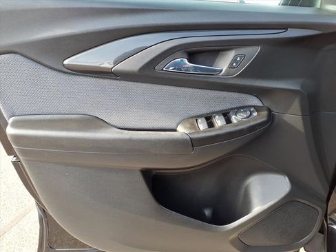 Used 2023 Chevrolet TrailBlazer LT w/ Convenience Package image 17