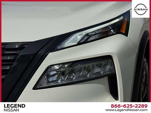 Certified 2023 Nissan Rogue SV w/ SV Premium B Package AWD/4WD image 10