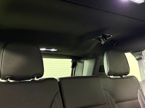 Used 2026 GMC Yukon XL Denali w/ Sun & Power Step Package AWD/4WD image 36