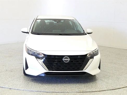 Used 2024 Nissan Sentra SV FWD image 2