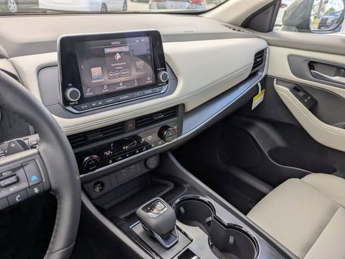 New 2026 Nissan Rogue SV FWD image 20
