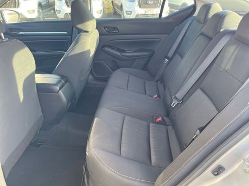 Used 2023 Nissan Altima 2.5 SV image 29