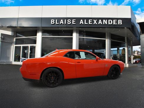 Used 2022 Dodge Challenger R/T Scat Pack w/ 1320 Drag Pack RWD image 2