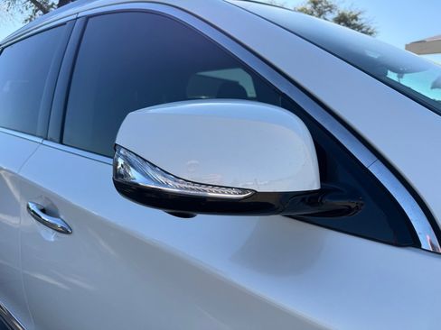 Used 2019 INFINITI QX60 Luxe w/ Essential Package image 9