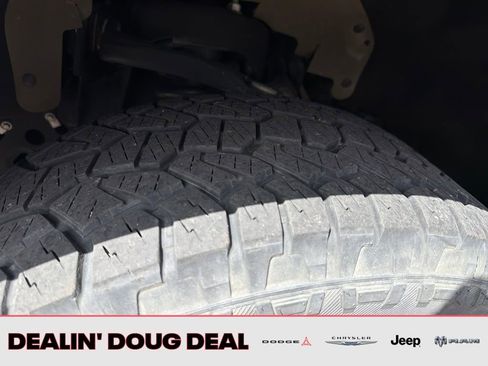 Used 2017 Ford F150 Lariat w/ Equipment Group 502A Luxury AWD/4WD image 22