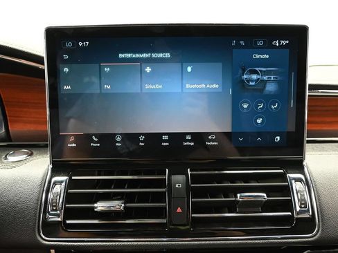 Used 2024 Lincoln Navigator Premiere AWD/4WD image 25