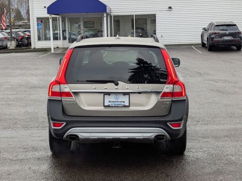 Used 2016 Volvo XC70 T5 Premier w/ Proximity Package image 4