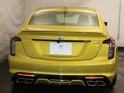 Used 2025 Cadillac CT5 V image 6