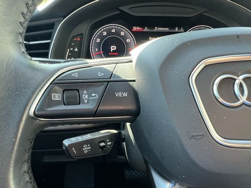 Used 2019 Audi Q8 Premium Plus w/ Premium Plus AWD/4WD image 19