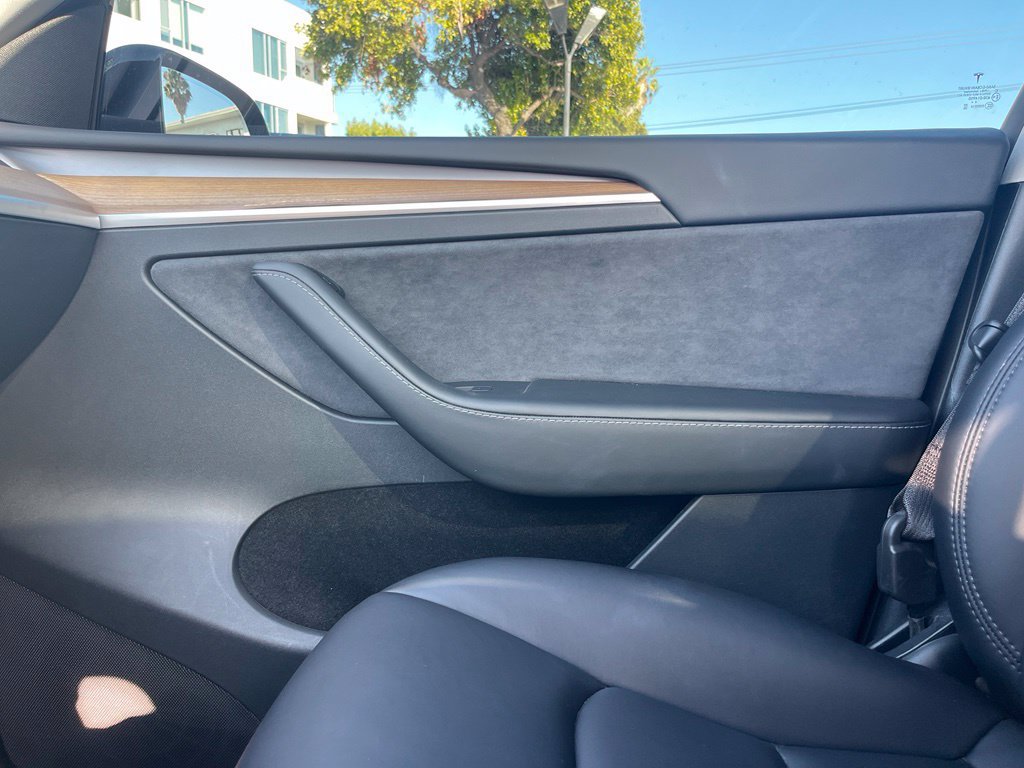Used 2023 Tesla Model Y Long Range AWD/4WD image 18