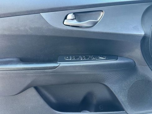 Used 2021 Kia Forte LXS image 5