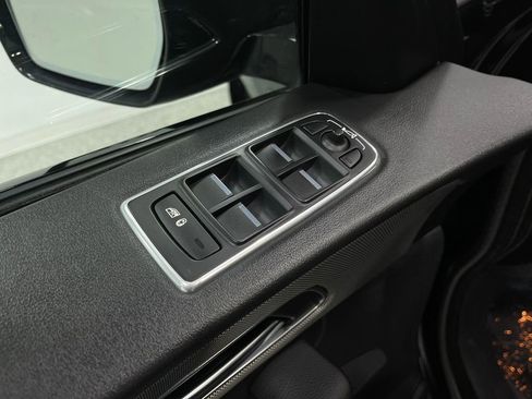 Used 2018 Jaguar F-PACE S image 22