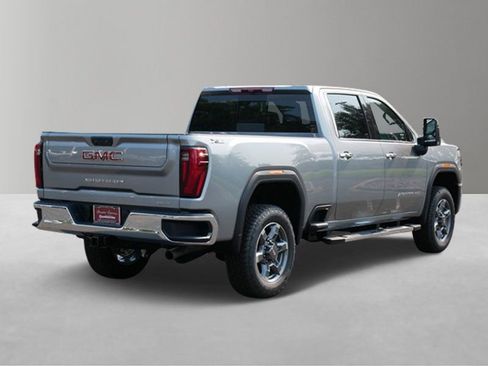 New 2025 GMC Sierra 2500 SLT w/ SLT Premium Package image 3