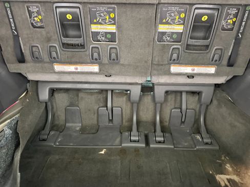 Used 2015 Toyota Sienna LE FWD image 17