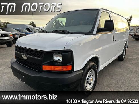 Used 2007 Chevrolet Express 2500 image 1