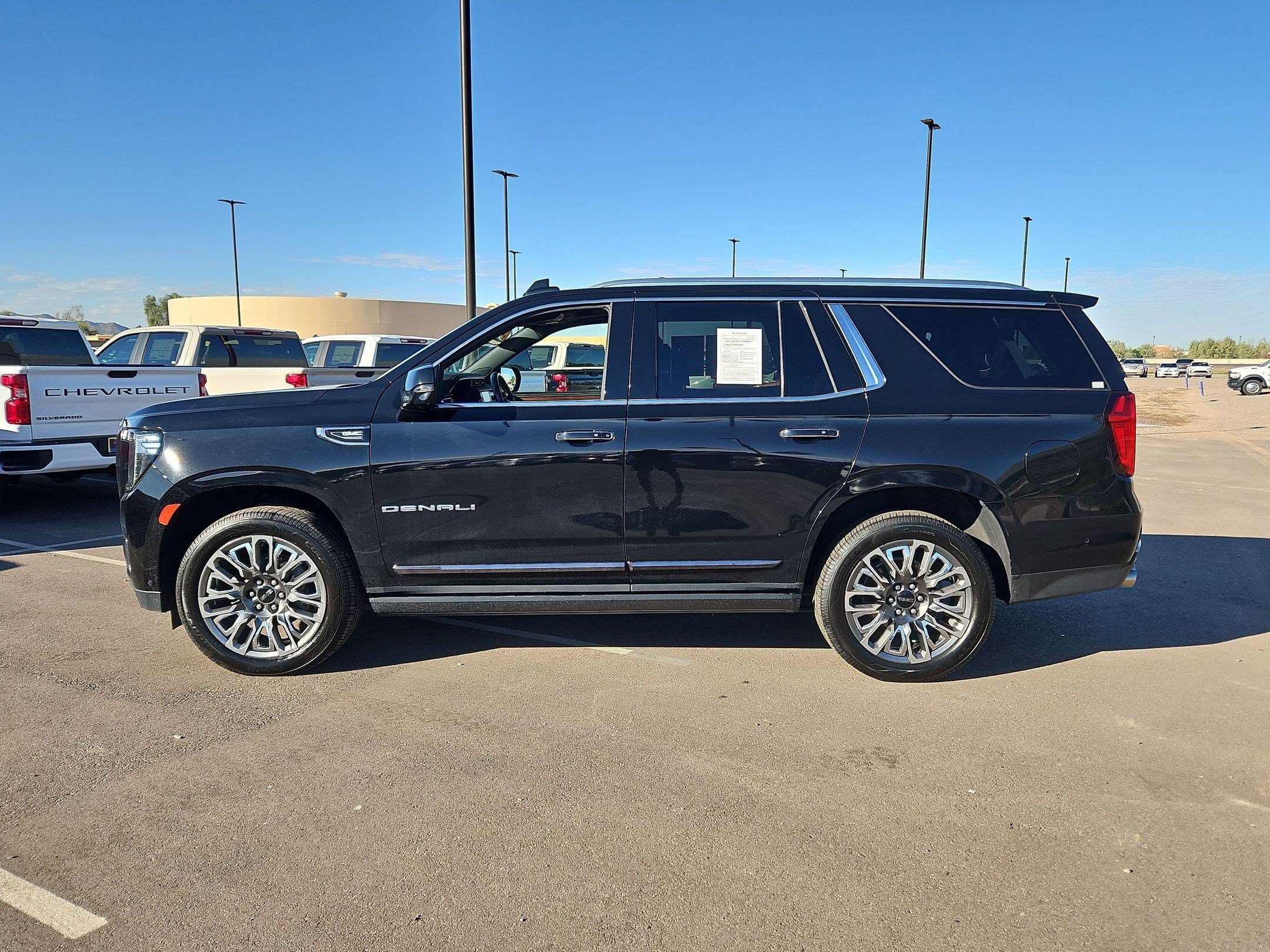 Certified 2023 GMC Yukon Denali Ultimate AWD/4WD image 3