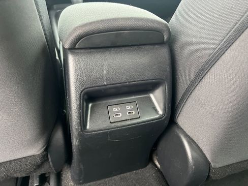 Used 2024 Toyota Corolla LE image 22