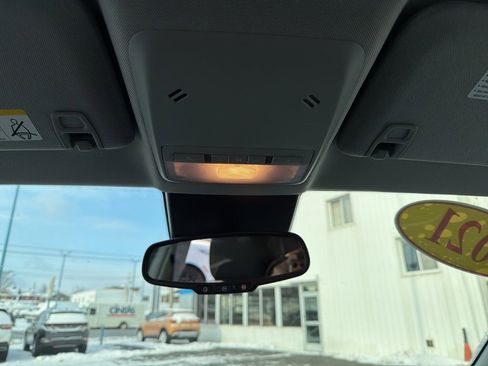 Used 2021 Chevrolet Trax LT w/ Driver Confidence Package image 18