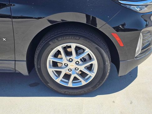 Used 2022 Chevrolet Equinox LT FWD image 9