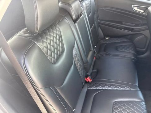 Used 2023 Ford Edge Titanium AWD/4WD image 18