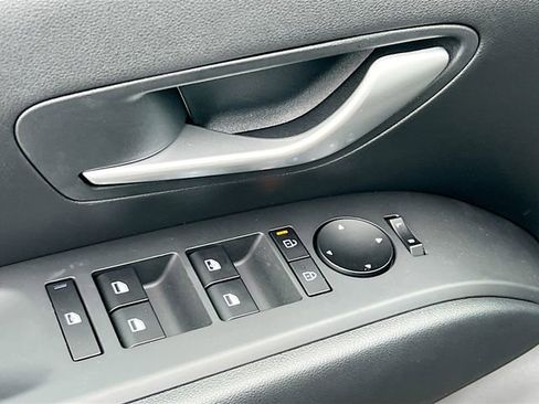 Used 2026 Hyundai Tucson Blue SE image 17