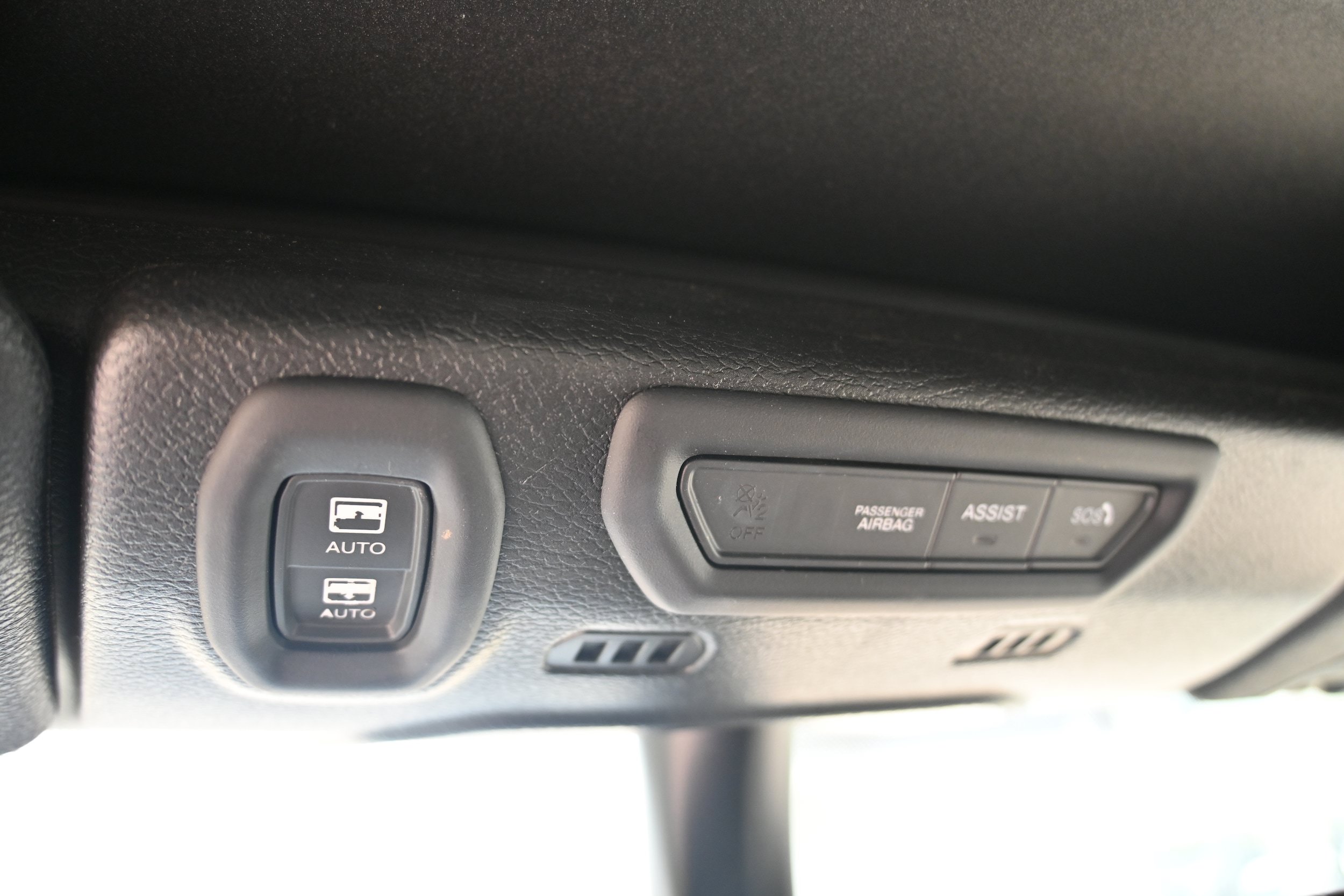Used 2023 Jeep Wrangler Unlimited Sahara AWD/4WD image 11