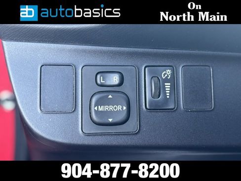 Used 2015 Toyota Prius C Two image 18