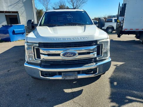 Used 2019 Ford F250 XL w/ STX Appearance Package RWD image 5