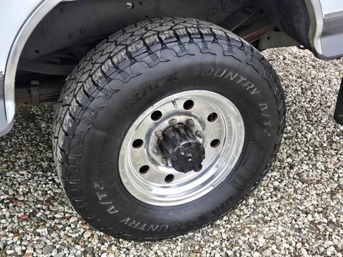 Used 1996 Ford F250 XLT image 34