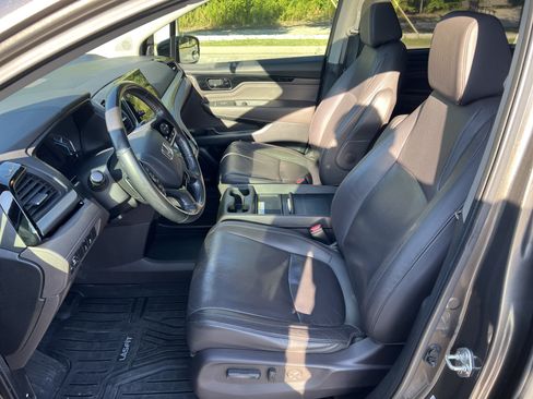 Used 2018 Honda Odyssey Elite image 14